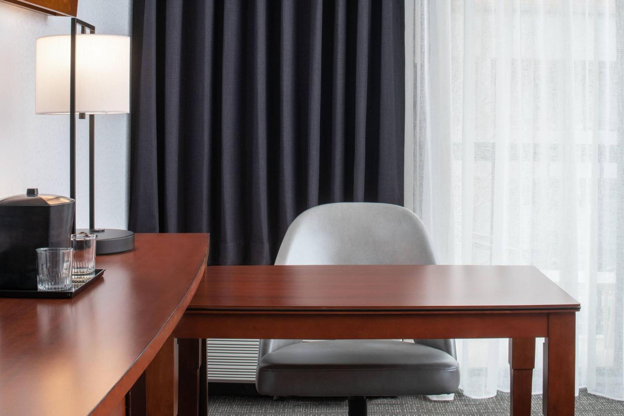 Courtyard By Marriott Dulles Airport Herndon/Reston Eksteriør bilde
